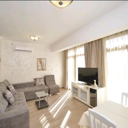 Langust - Free Parking Apartment Sveti Stefan Bagian luar foto